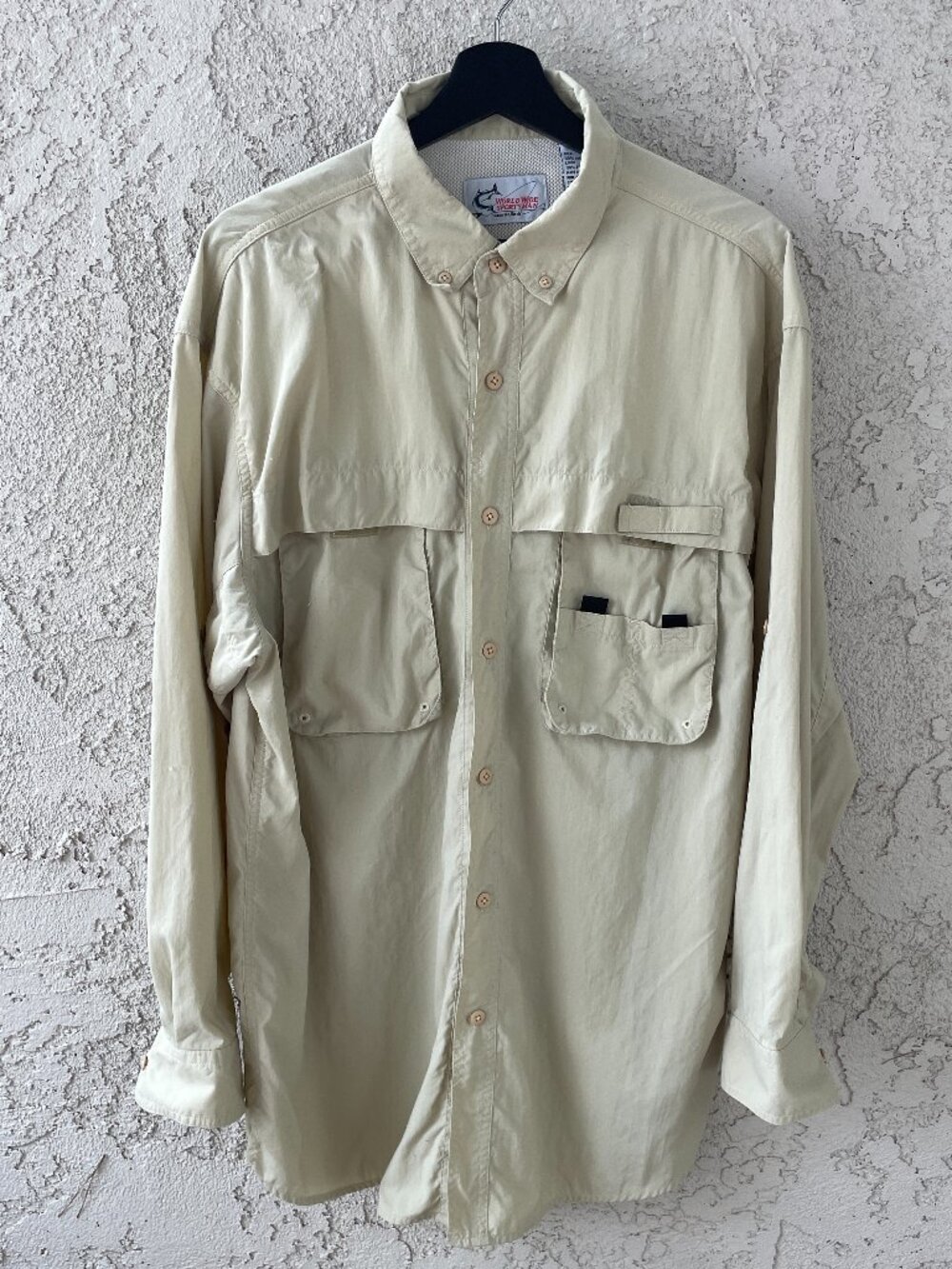World Wide Sportsman Men's Large Beige Vented Fishing Button Down Shirt